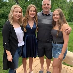 Meet your Posher, April